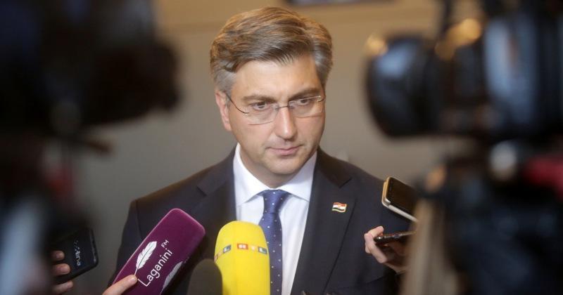 ANDREJ PLENKOVIĆ Prihvatio sam ostavku Krstičevića, ali ne mislim da je odgovoran