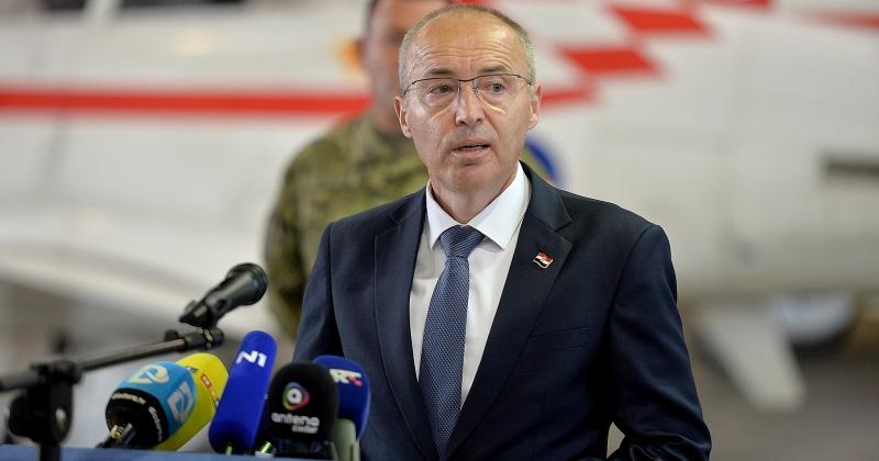 PLENKOVIĆ POTPISAO ODLUKU O razrješenju ministra obrane Damira Krstičevića