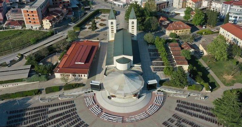 (VIDEO) VRIJEME KAO DA JE STALO U MEĐUGORJU Nada za cijeli svijet u vrijeme pandemije