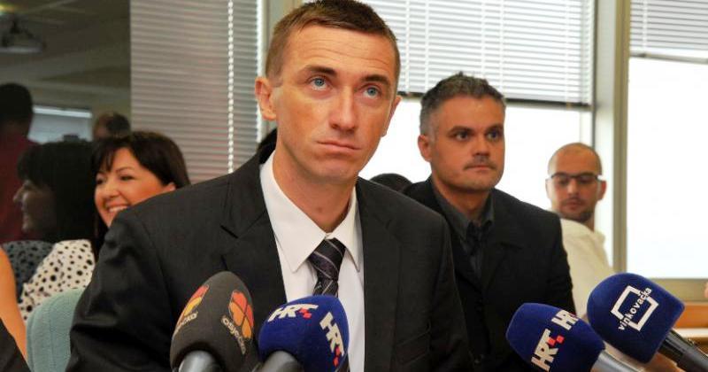 ODLAZE U DOMOVINSKI POKRET!? Vukovarski gradonačelnik Penava i svi gradski vijećnici napustili HDZ