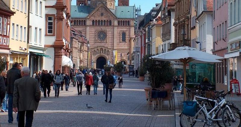 NJEMAČKA PODIJELJENA Ukinuti mjere ograničenja ili ne?