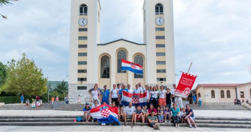 MARIJANSKI ZAVJET ZA DOMOVINU TREBA VAŠU POMOĆ Ako vam je nedostajao pravi šoping, Bratovština vam nudi jedan pravi humanitarni