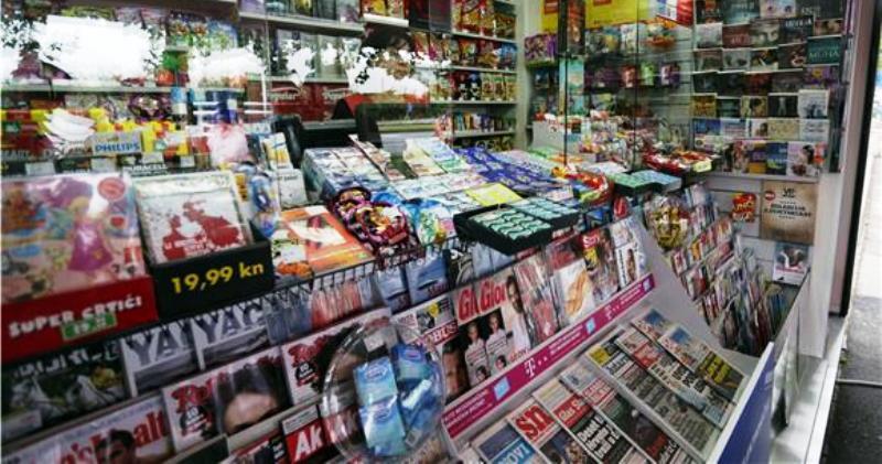 NOVINARSTVO SNAŽNO POGOĐENO KORONAKRIZOM Naklade pale za 25, oglašavanje za čak 50 posto