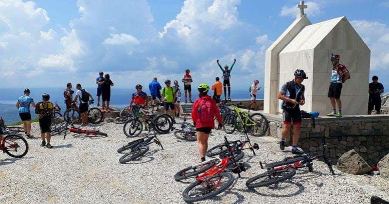 IZ LIKE PREKO VELEBITA NA MORE Uskoro počinje biciklijada Srce Velebita