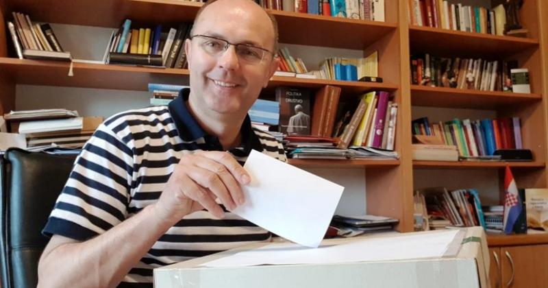 NESPORAZUM KOJI ZAHTJEVA OBJAŠNJENJE Fra Mario Knezović: 'Neki mi staviše u usta ono što nisam ni napisao ni izgovorio. Hajdemo redom vidjeti što 'svjetina' naklapa'