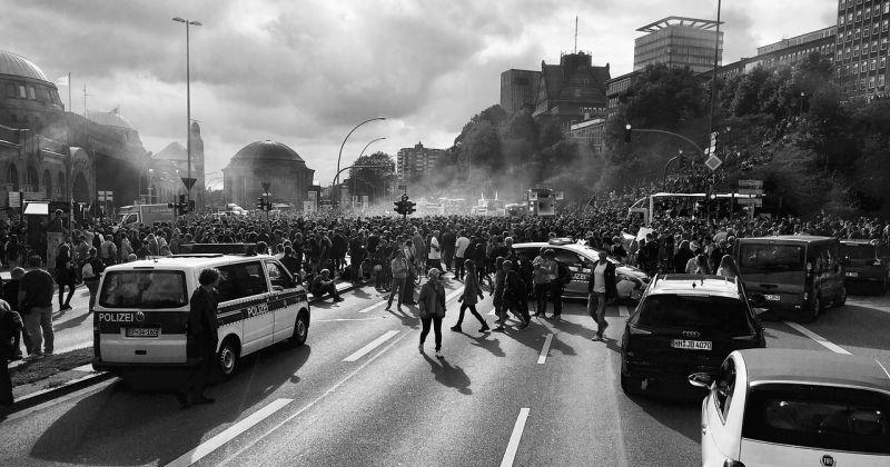 NOĆ BEZ KONTROLE Njemačka šokirana eksplozijom nasilja u Stuttgartu