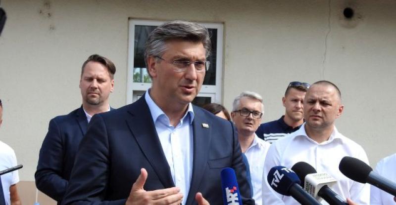 VRŠI SE PRITISAK NA PREMIJERA Ranko Ostojić otišao u samoizolaciju, Plenkovića pitali hoće li se ponovno testirati