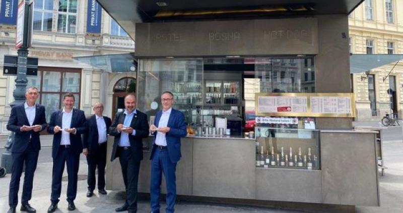 PRIMOPREDAJA PRESJEDANJA VIJEĆEM EU-A Veleposlanik Glunčić svojem njemačkom kolegi poručio 'Jetzt geht’s um die Wurst'