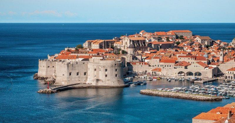 KAKVA REKLAMA ZA HRVATSKU! Francuski Le Monde, kojeg čita 2,5 milijuna ljudi, nahvalio ljepote Dubrovnika