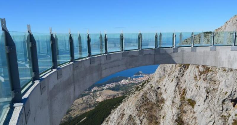 (FOTO) BISTE LI SE USUDILI? Staklena šetnica na Biokovu, predivna i zastrašujuća