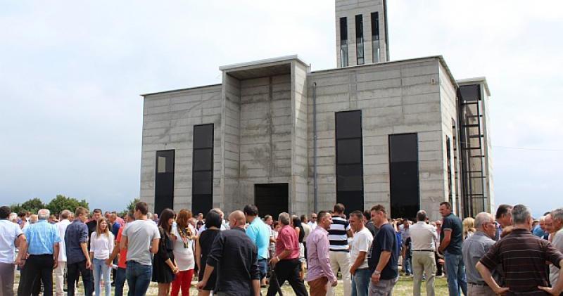 FRA MARIO KNEZOVIĆ 'Kad će dominantni bošnjački političari prestati urušavati i uništavati BiH?'