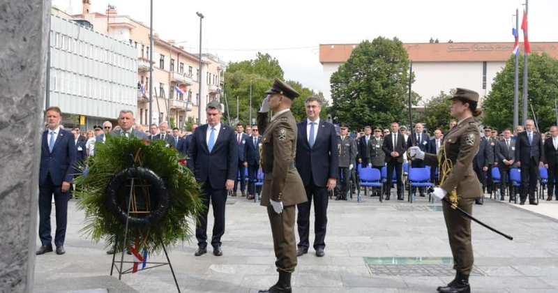 ANDREJ PLENKOVIĆ U KNINU 'Pijetet treba iskazati prema svakoj nevinoj žrtvi, bilo koje nacionalnosti'
