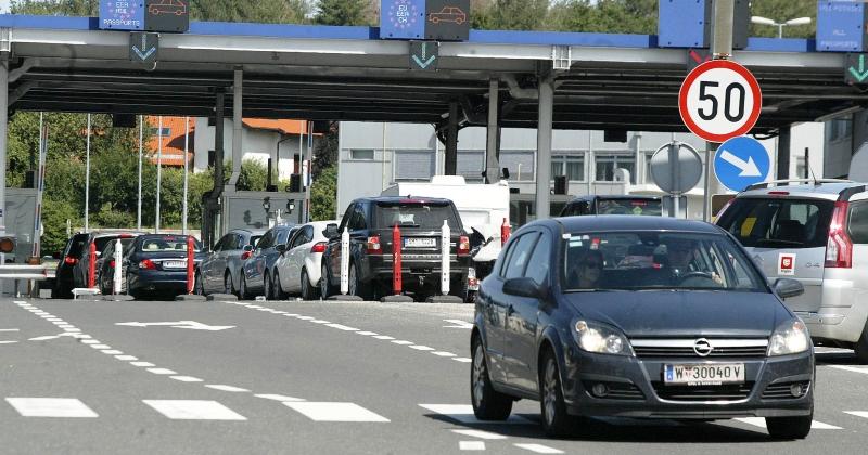 AKO PUTUJETE U HRVATSKU NA MORE? Na graničnim prijelazima u Istri najudarniji vikend ovoga ljeta