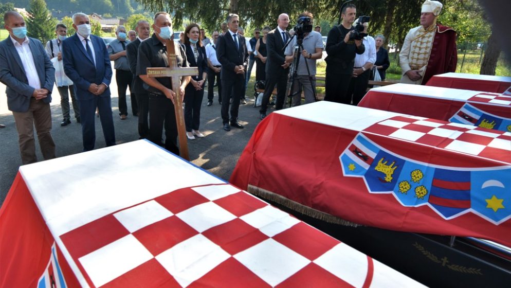 Posljednji ispraćaj posmrtnih ostataka 15 Hrvata ubijenih 1946. po nalogu OZNE