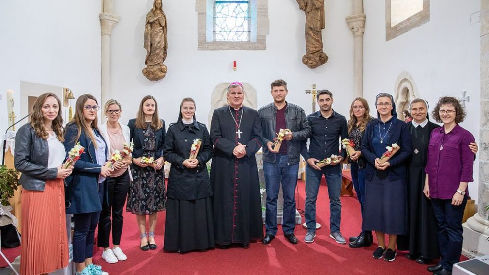 Vjeroučitelji hodočastili u svetište Majke naših stradanja gdje je crkva bila barem dvaput rušena