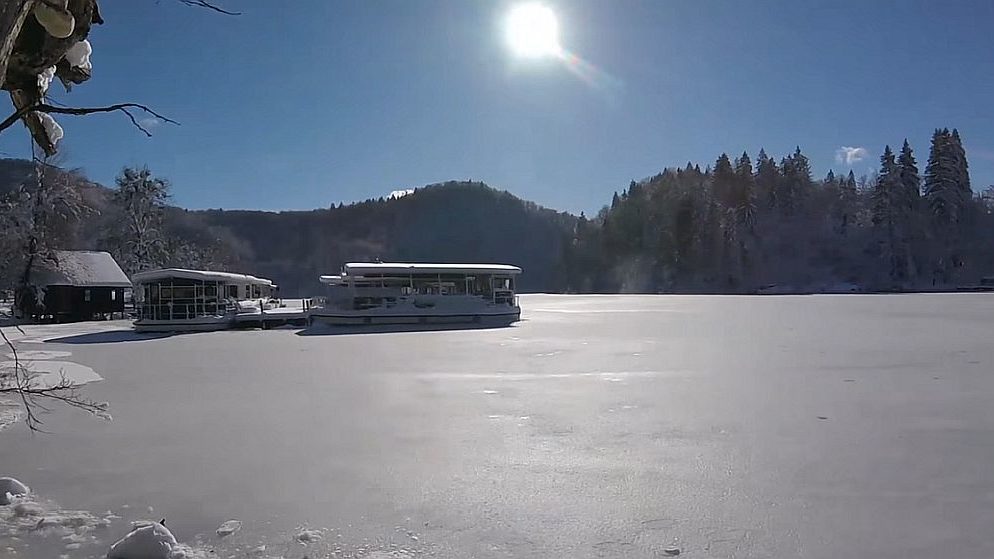 (VIDEO) Ova snimka 'zimskih Plitvica' je zapanjujuća