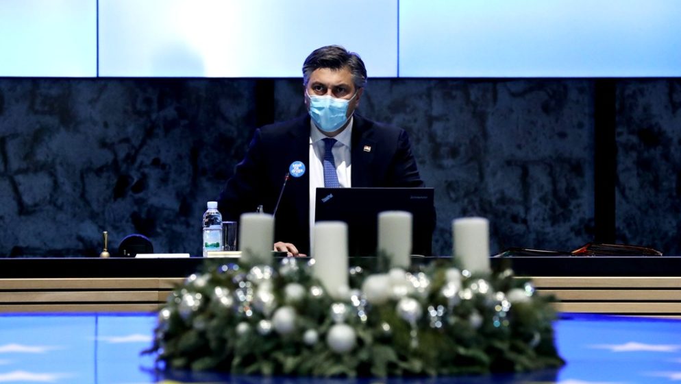 Plenković: Očekujemo da se cijepi najmanje 70 posto stanovništva
