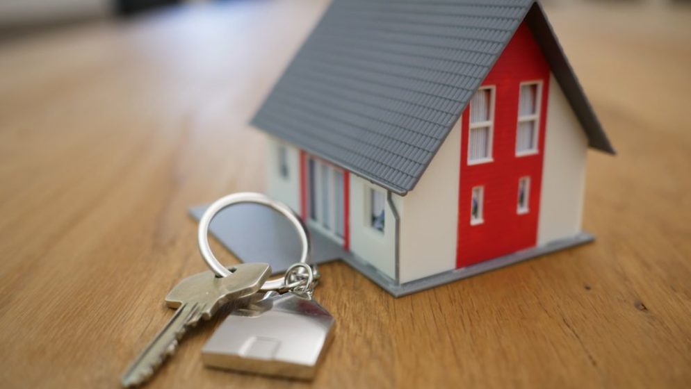 Znate li koliko dugo Hrvati moraju raditi kako bi kupili stan ili kuću?