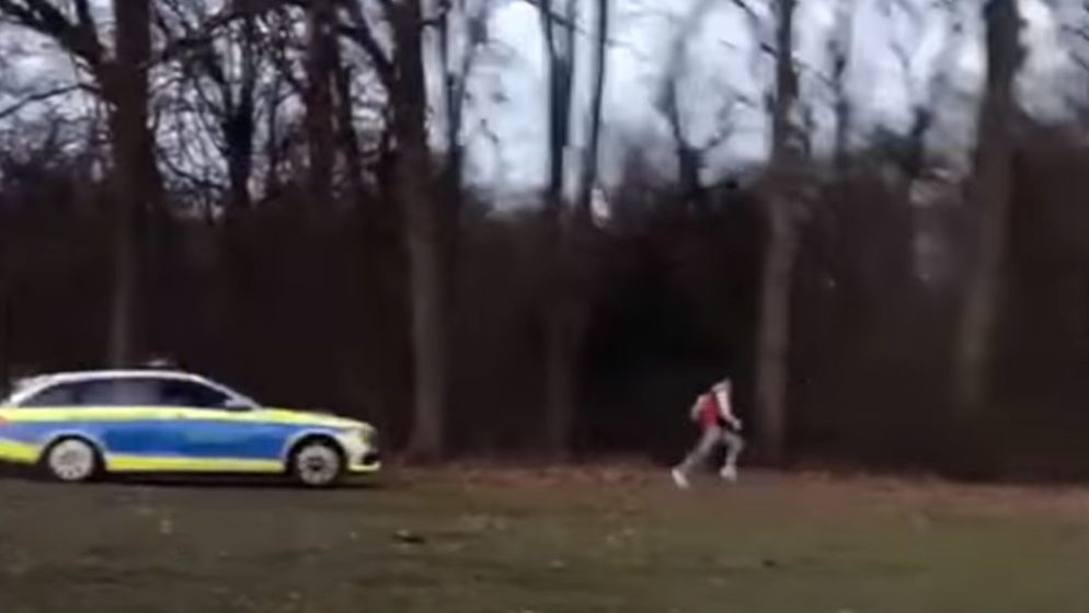 (VIDEO) Filmska policijska potjera u Hamburgu zbog – grljenja!
