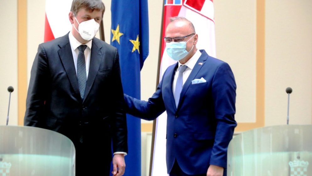 Hrvatska ponudila Češkoj prihvat 10 pacijenata oboljelih od Covida-19