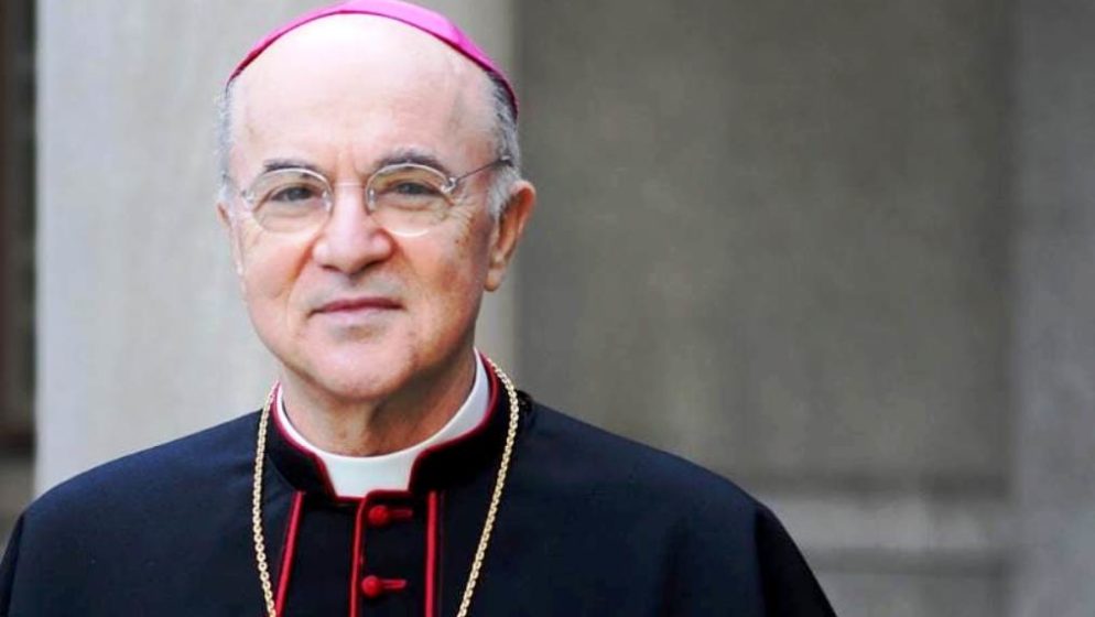 Nadbiskup Vigano uoči vatikanske konferencije o zdravlju: ‘Umjesto krstionice, Covid religija predlaže cjepivo’