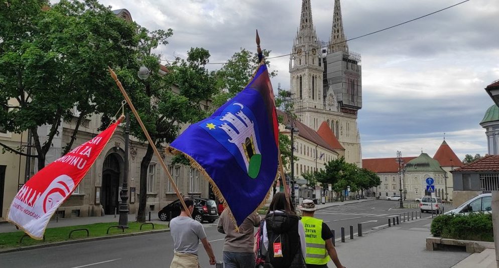 (FOTO) ‘Marijanski zavjet za Domovinu’ hodočastio zagrebačkim ruševnim župama