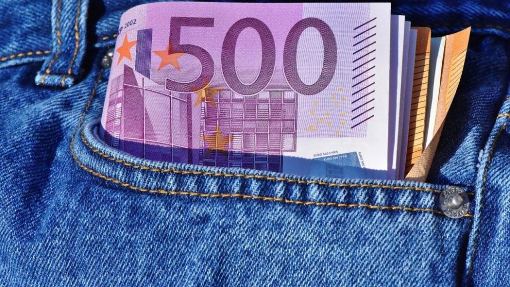 EU želi zabraniti plaćanje gotovinom iznad 10.000 eura