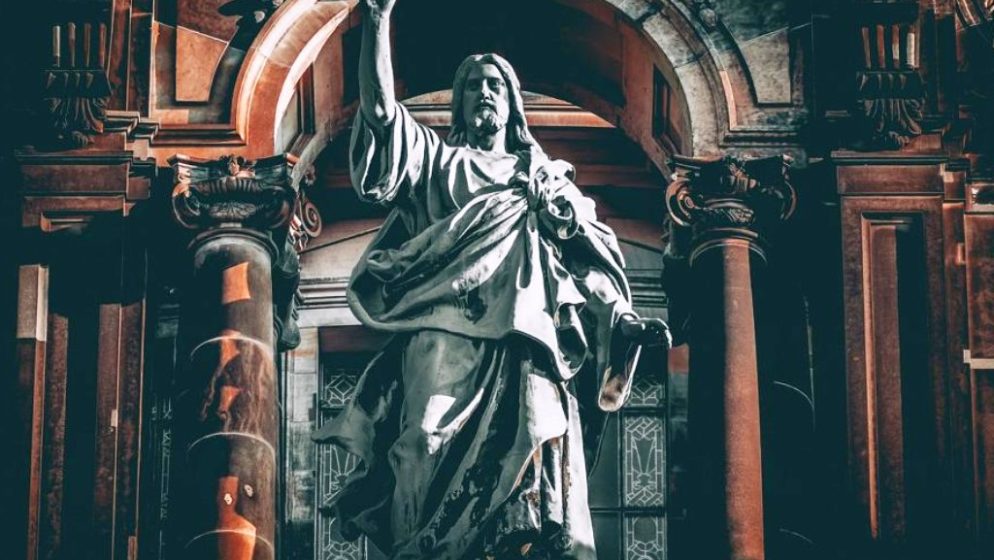 Novo istraživanje: Gotovo polovica milenijalaca ne vjeruje, ili ih nije briga za Boga