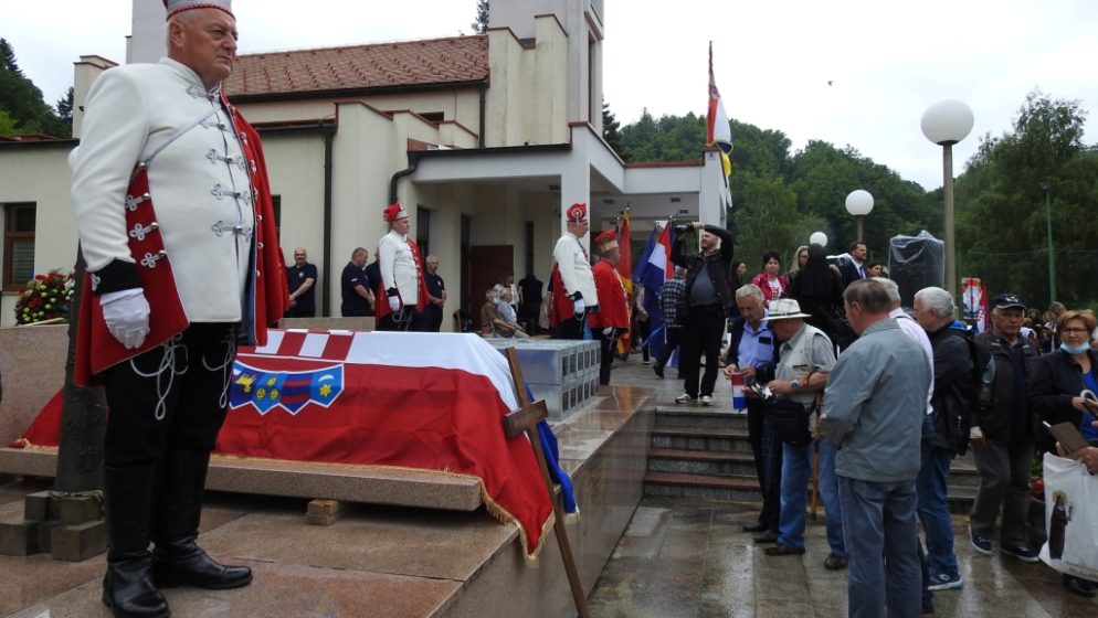 U Macelju pokopani posmrtni ostatci 84 žrtve komunističkog režima