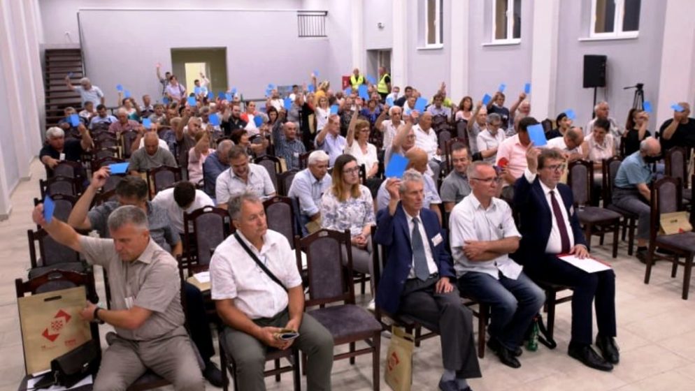 Tomislav Žigmanov ostaje predsjednik Demokratskog saveza Hrvata u Vojvodini