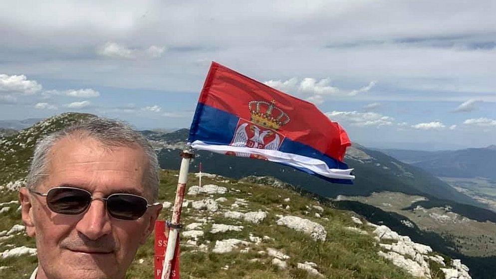 Provokacija Vučićevog zastupnika: Na Dinari osvanula srpska zastava