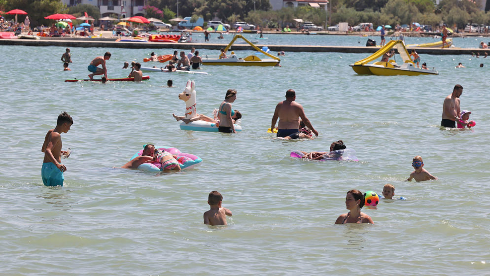 Lažne obavijesti po plažama uznemirile lokalce: Izmislili zakon koji zabranjuje posjet plaži