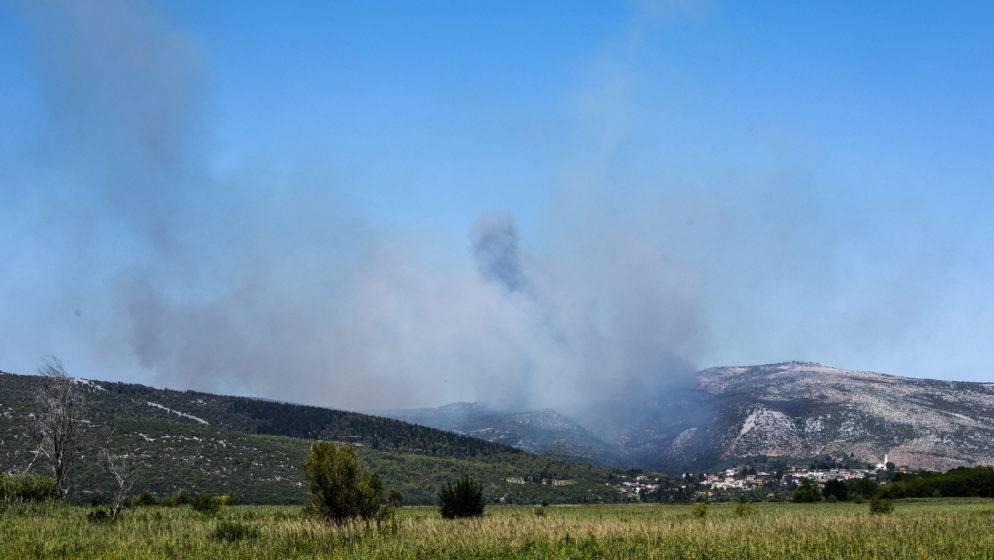 Požari diljem BiH a Dodik blokira uporabu vojnih helikoptera za gašenje