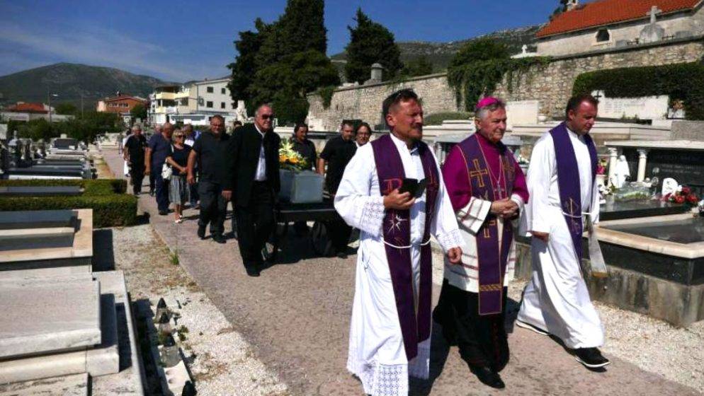 Počast svećeniku, domoljubu, znanstveniku, koji je 1945. bio osuđen na smrt: don Filip Lukas konačno pronašao pokoj u Hrvatskoj