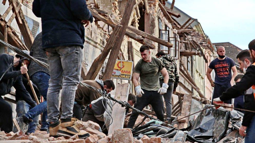 Hrvatskoj 319 milijuna eura pomoći za sanaciju šteta od potresa na Banovini