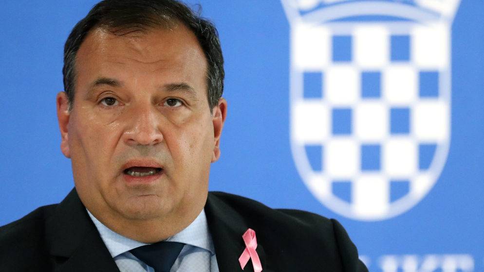 Beroš: Necijepljeni ne bi trebali dobiti otkaz, postoje i druge mjere