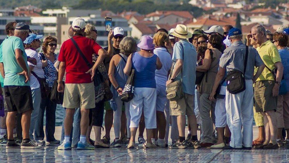 Austrijski Kurier: Hrvatskoj zvoni alarm, ima rekordan udio hospitaliziranih na respiratoru. Srbija tužan broj 1 u Europi