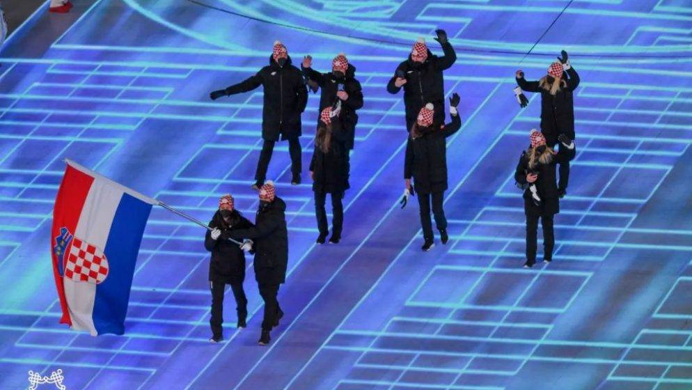 Svečano otvorene Zimske olimpijske igre u Pekingu: Hrvatsku zastavu nosili Zrinka Ljutić i Marko Skender