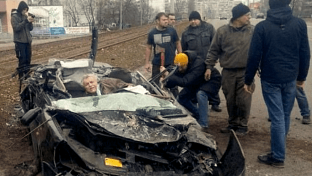 Ratni izvjestitelj za snimku tenka koji je jučer pregazio auto i čovjeka tvrdi: ‘To je ukrajinska Strela, ruskih još nema u Kijevu’