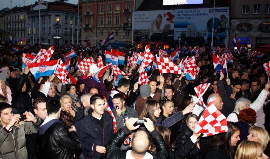 Gotovo 50 posto mladih razmišlja o odlasku iz Hrvatske! Strmota: ‘Javne politike usmjerene su prema starijima’