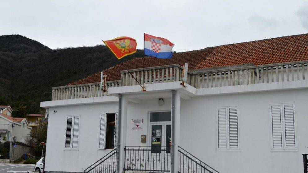Drastičan potez gradske vlasti u Tivtu prema Hrvatima: Traže da se hitno iseli hrvatska zajednica