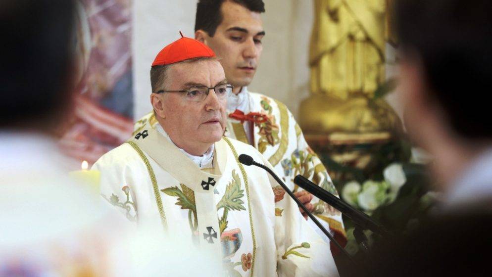 Bozanić pozvao vjernike da pomažu drugima, osobito prognanicima