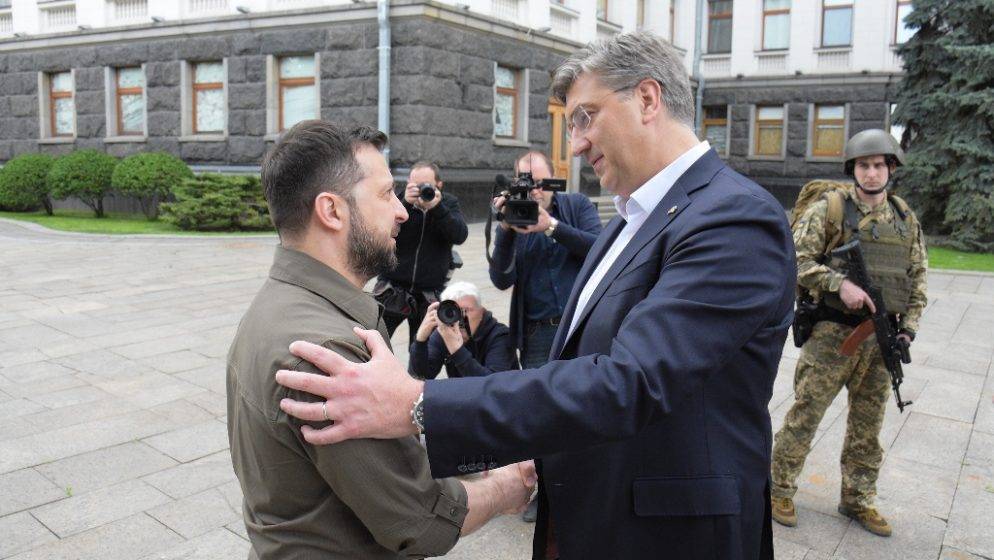 Plenković stigao u Kijev, sastao se sa Zelenskijem