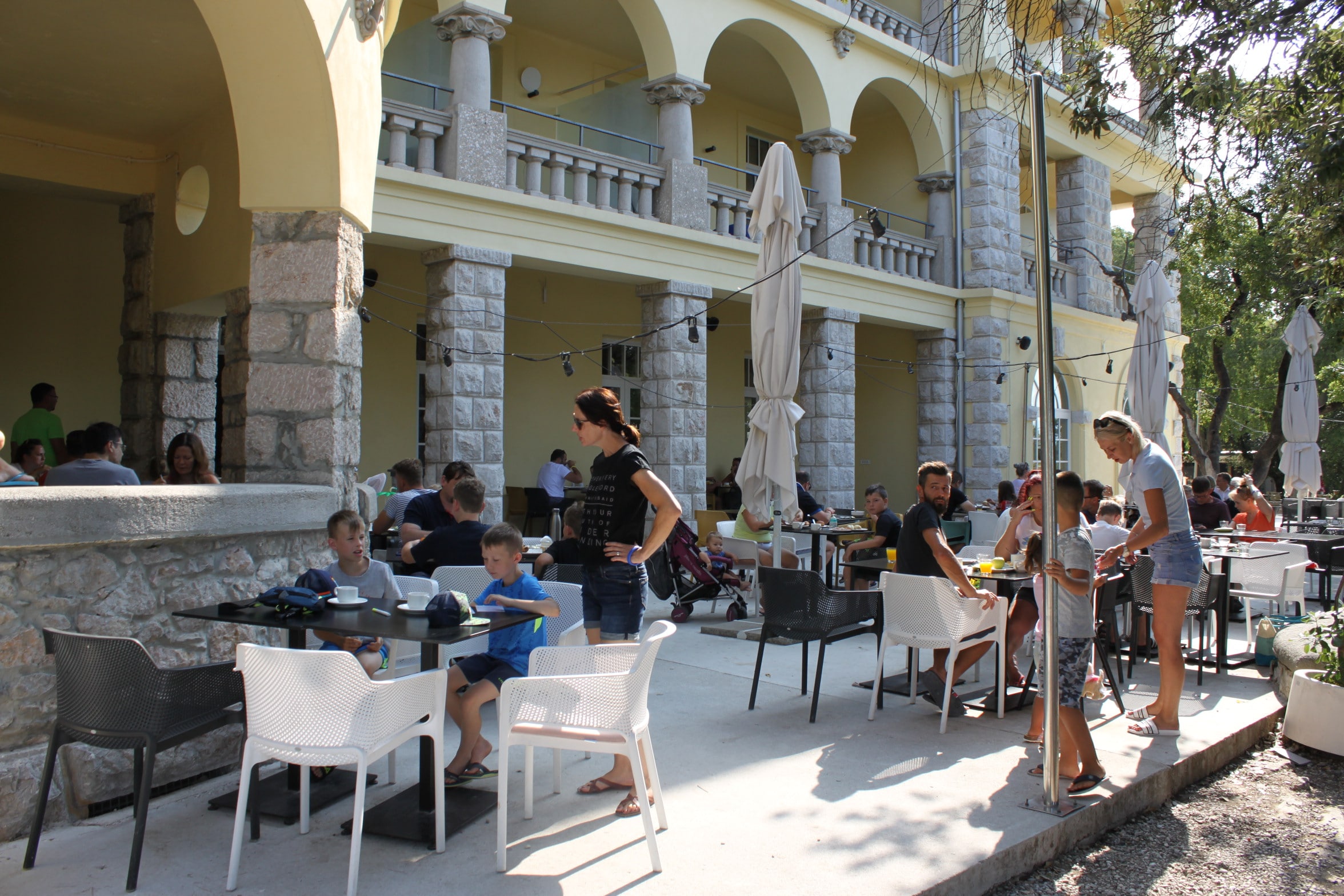 FAMILY HOTEL LIŠANJ u Novom Vinodolskom 