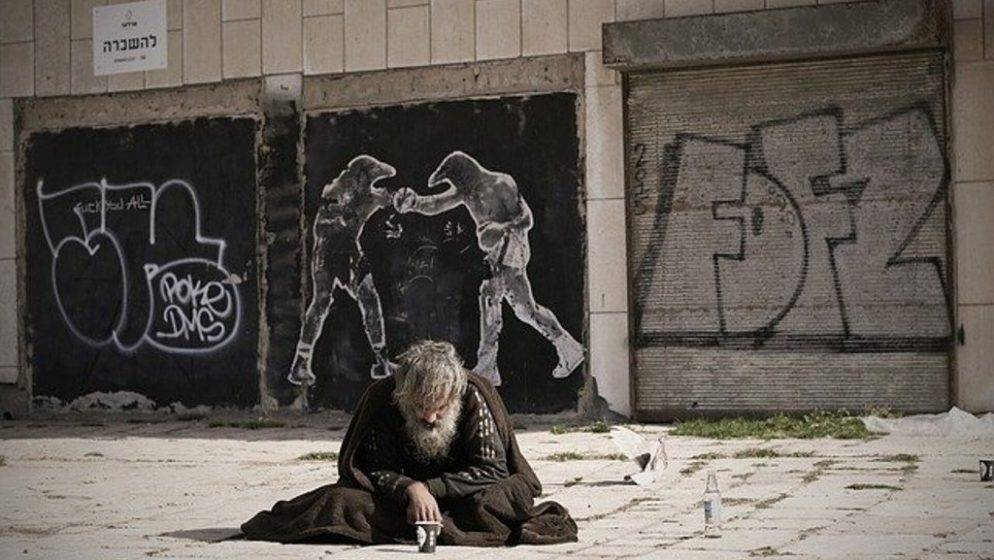 Mladi talijanski katolici pokrenuli zanimljivu akciju: Putuju željezničkim kolodvorima i brinu za siromašne