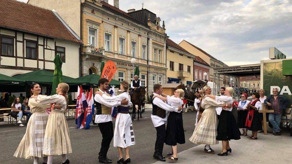 Otvorenje nove Hrvatske katoličke misije! Fra Blažević: 'Ovo je povijesni događaj za Željezansku biskupiju, Gradišće i Austriju'