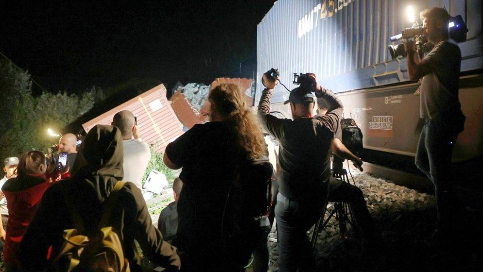 TRAGEDIJA KOD NOVSKE: Tri smrtno stradale i 11 ozlijeđenih osoba u željezničkoj nesreći