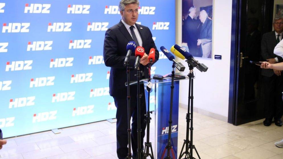 Plenković: ‘Postoje ljudi koji nastoje na silu rušiti demokratski izabranu vlast’
