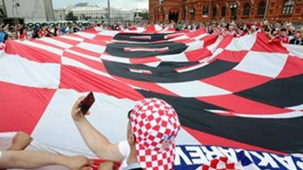 Najveća hrvatska zastava razvijala se od Poljske do Portugala, od Engleske do Brazila i Rusije, a sada dolazi i u Katar
