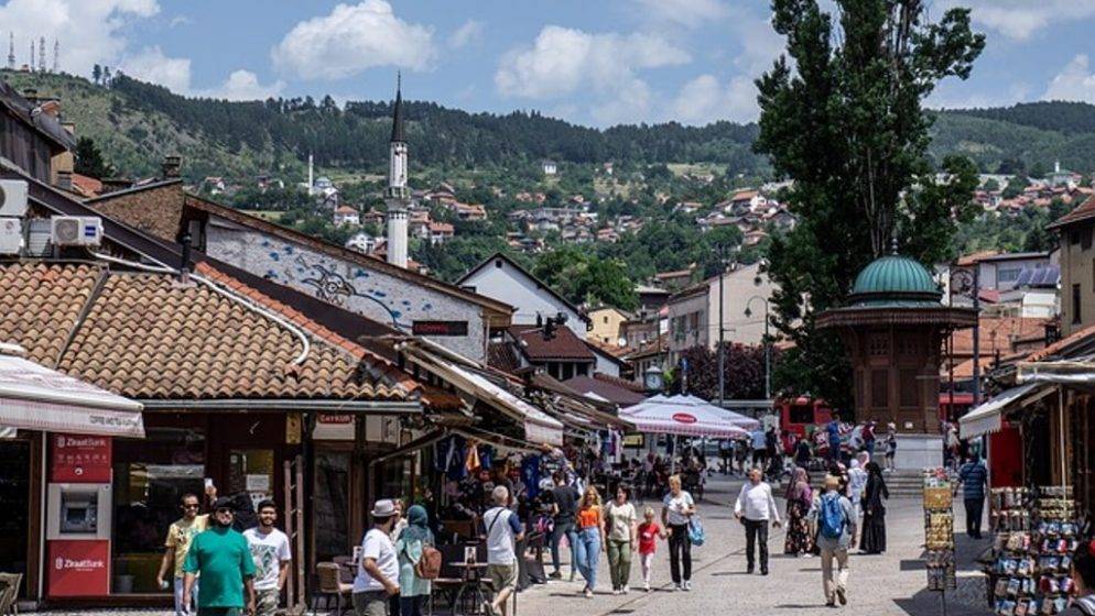 51,3 % mladih u Bosni i Hercegovini želi odseliti